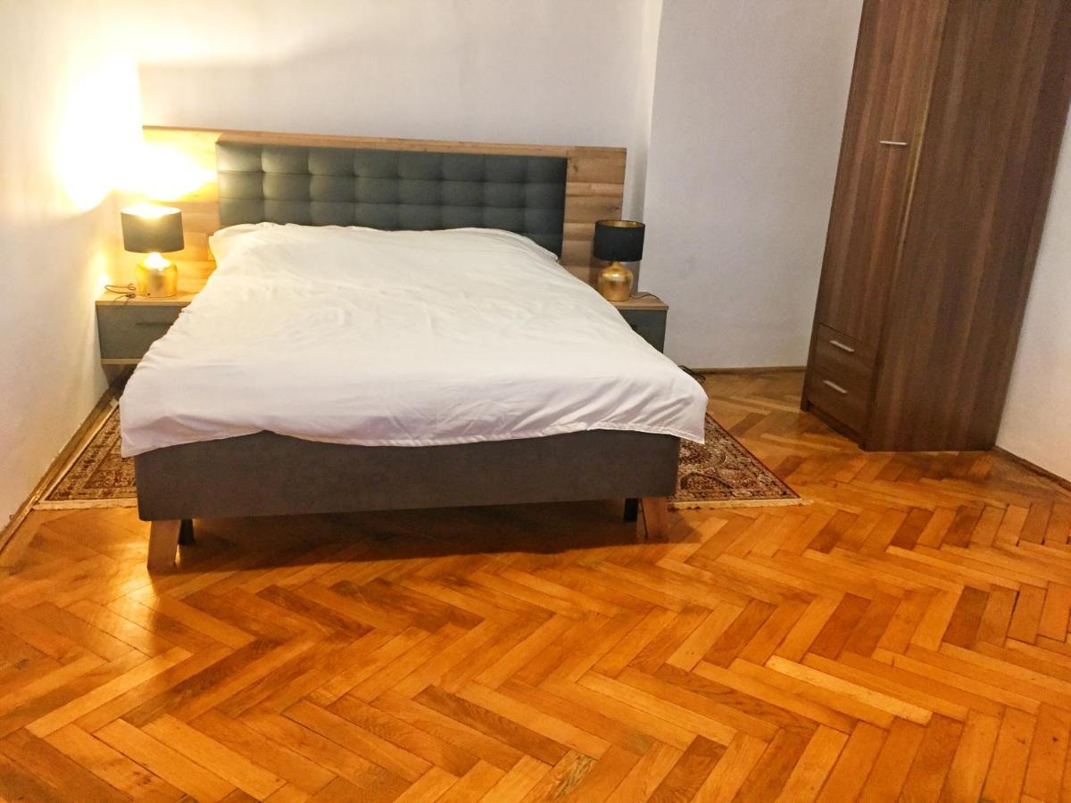 Piata Sfatului Residence Braszów Zewnętrze zdjęcie
